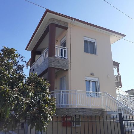 Polis΄ House Nea Vrasna Exterior foto