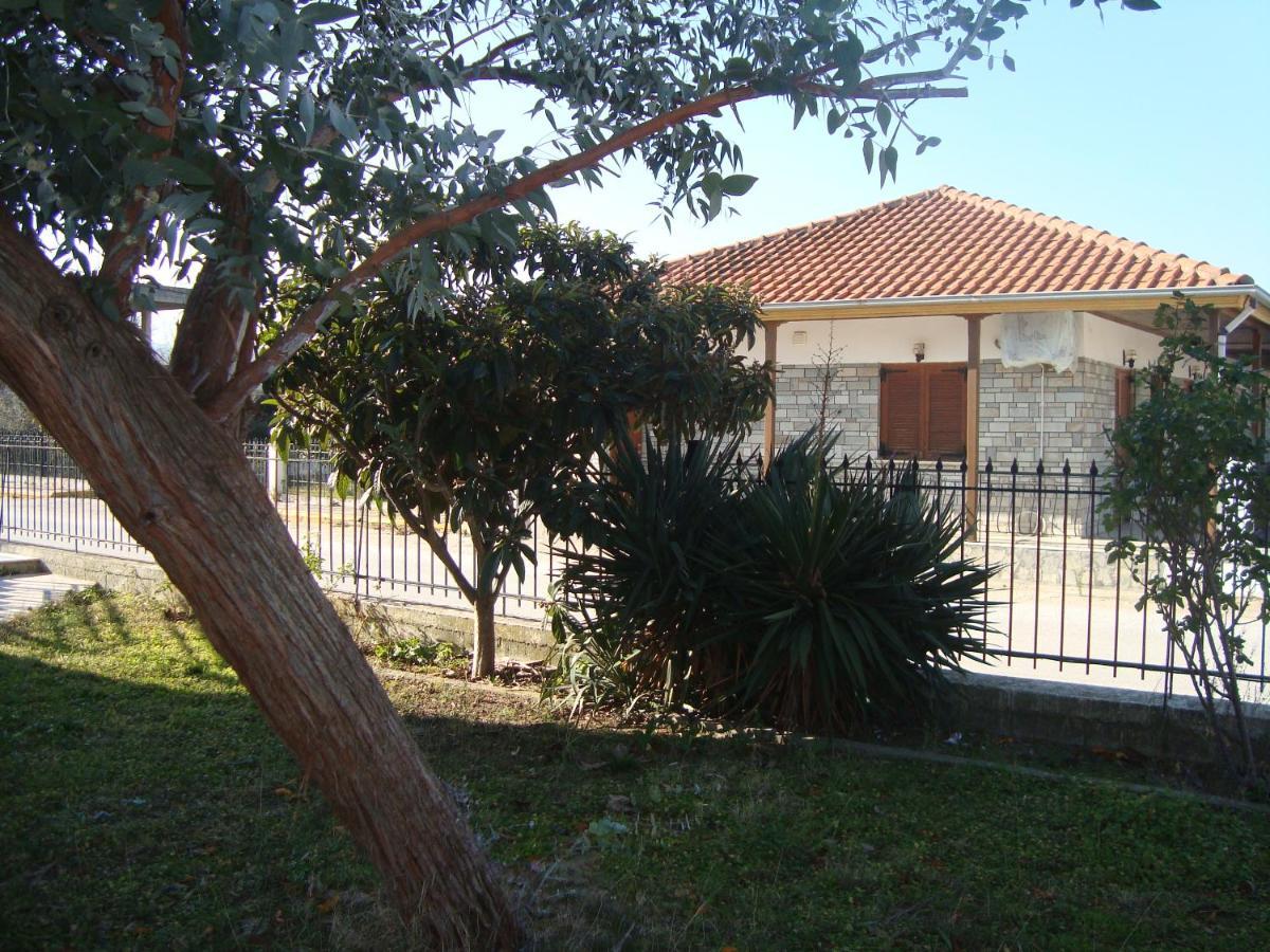Polis΄ House Nea Vrasna Exterior foto