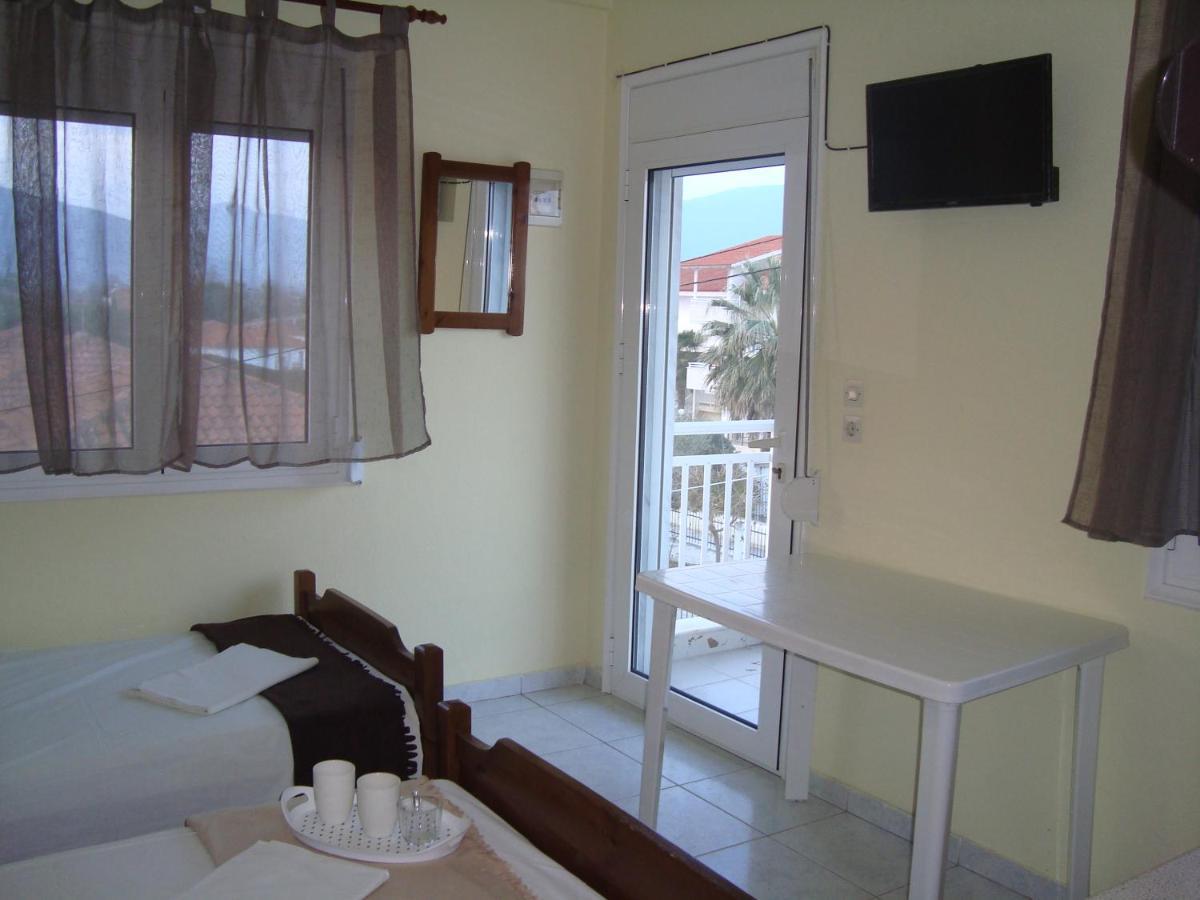 Polis΄ House Nea Vrasna Exterior foto