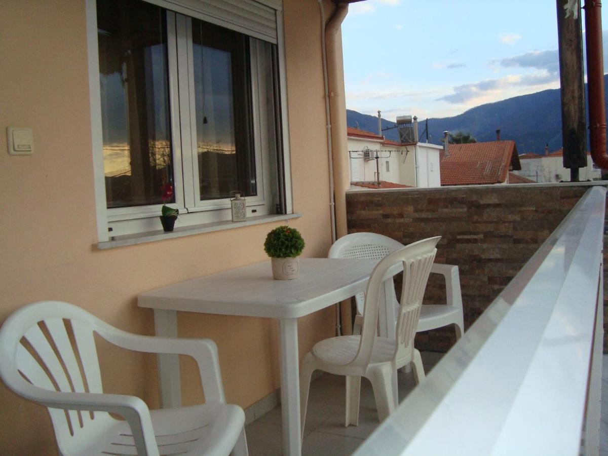 Polis΄ House Nea Vrasna Exterior foto