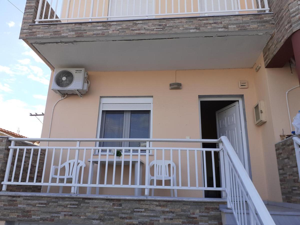 Polis΄ House Nea Vrasna Exterior foto
